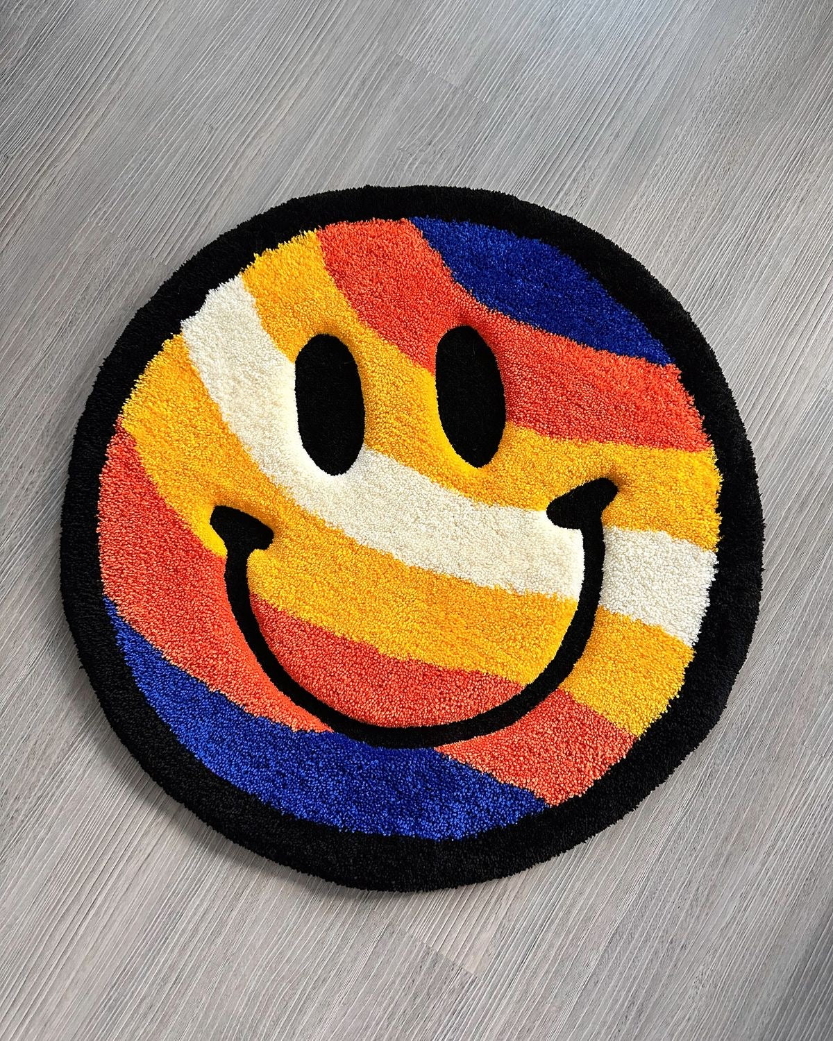 Good Vibes Only” Tufted Rug – Rainbow Smiley Edition